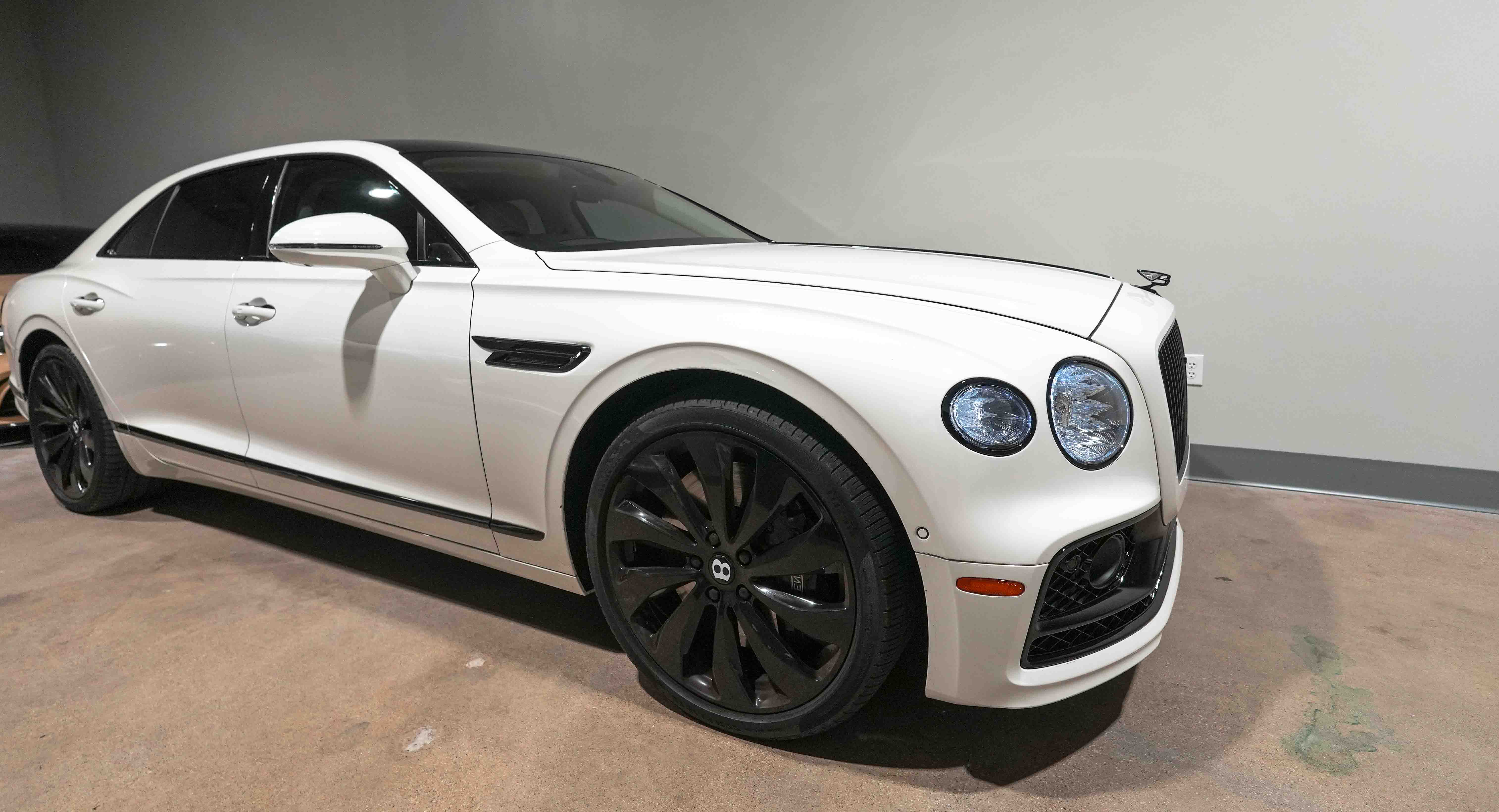 BENTLEY FLYING SPUR